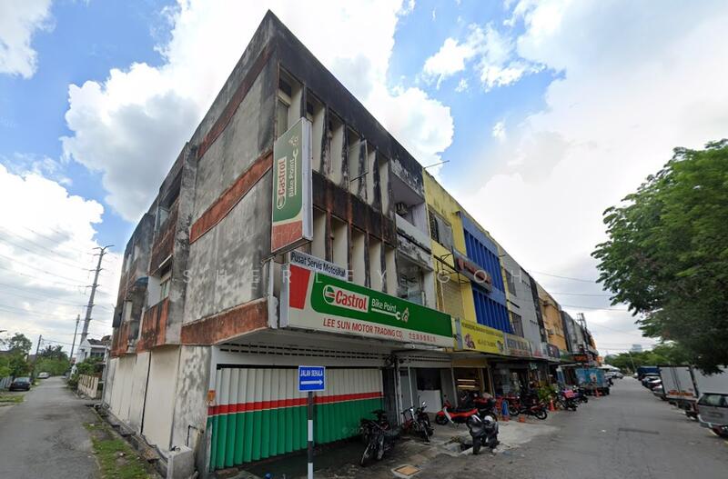 For Sale - Taman Nirwana