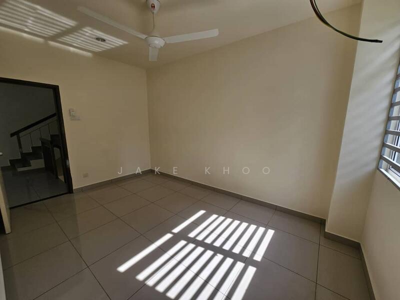 For Rent - Batu Uban