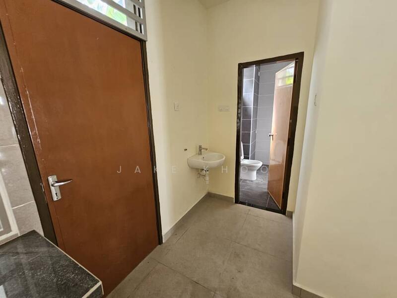 For Rent - Batu Uban