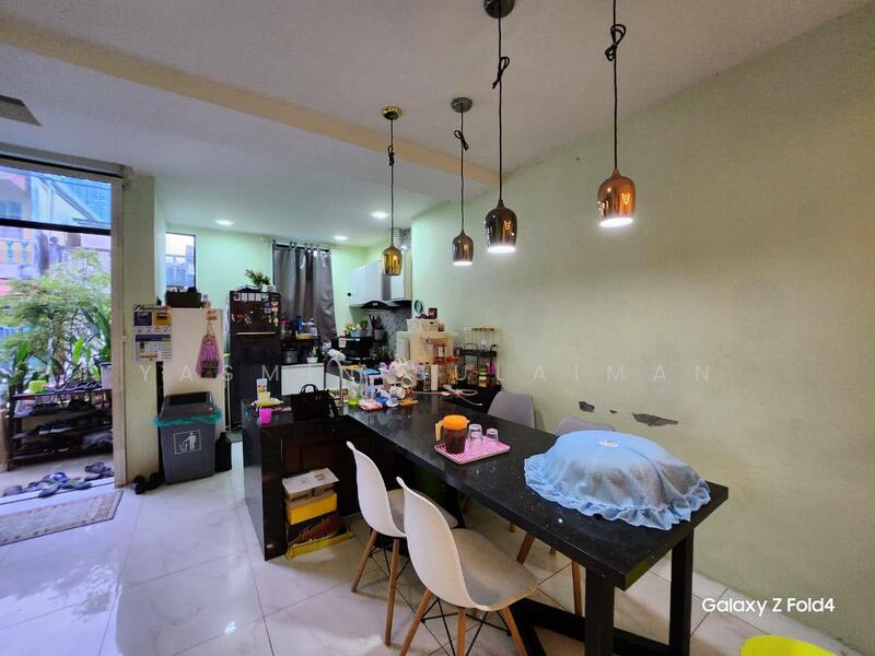 Untuk Dijual - RENOVATED EXTENDED Single Storey Terrace, Bandar Tun Razak
