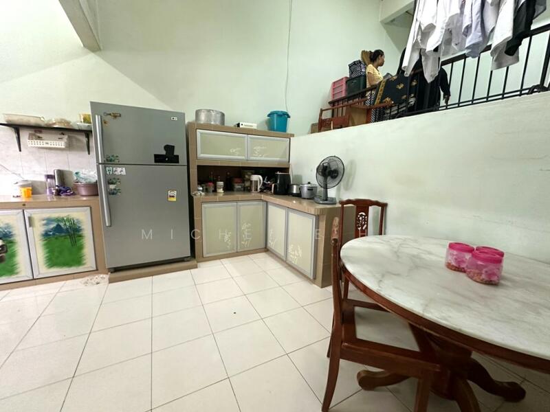 For Sale - Bukit Jaya/ 1.5 Storey House/ For Sale