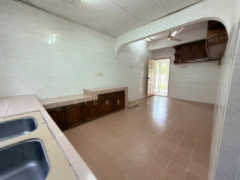 For Sale - [ Corner ] Desa 12 , Bandar Country Homes