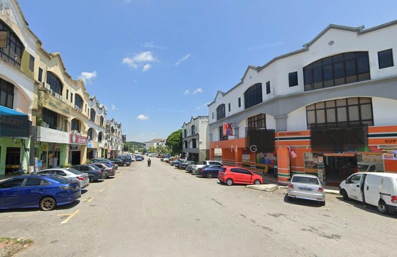 For Sale - Pusat perdagangan Subang Permai