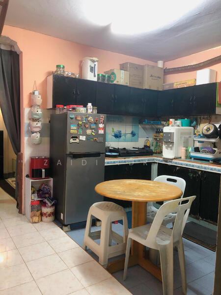 Untuk Dijual - Flat PKNS Section 7