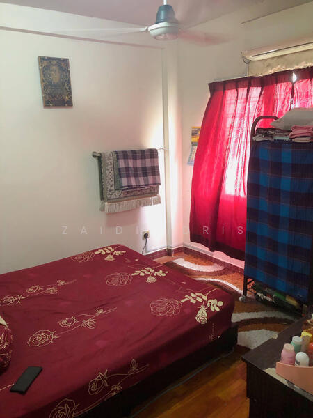 Untuk Dijual - Flat PKNS Section 7