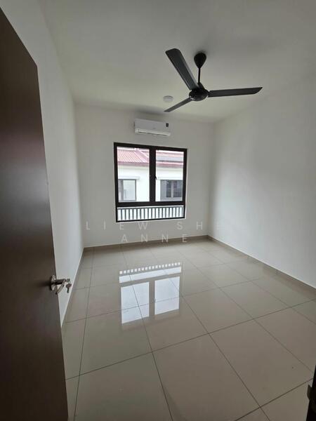 Untuk Disewa - 2-storey Terrace House at Setia Safiro
