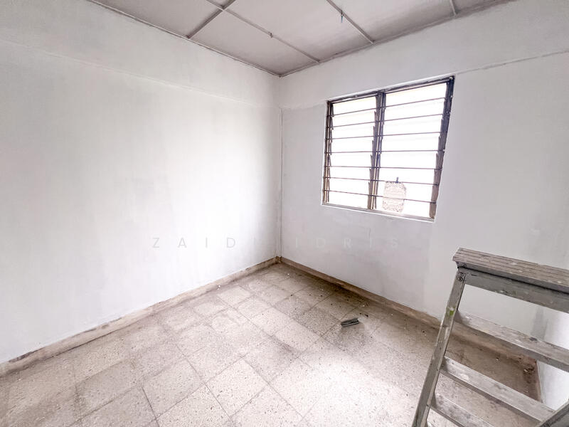 Untuk Dijual - Desa Petaling Flat