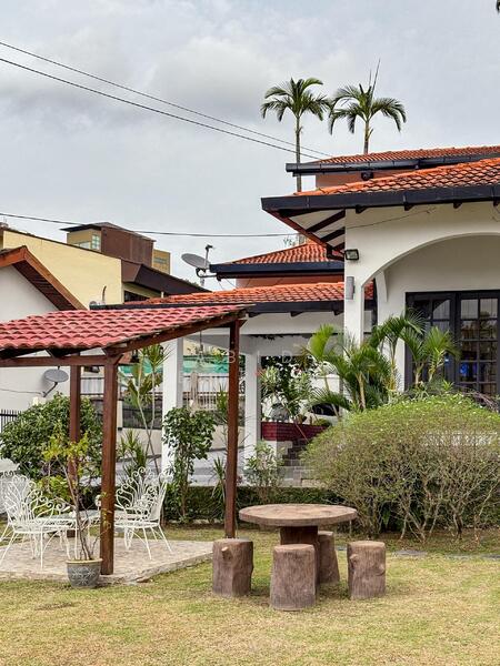 Untuk Dijual - Beautiful Victorian Design Bungalow @ Taman Pantai, Bangsar KL