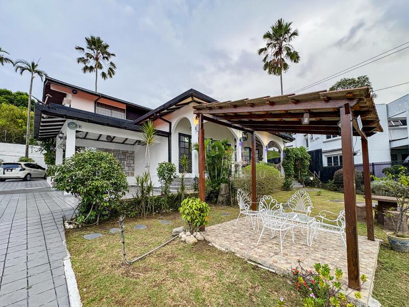 Untuk Dijual - Beautiful Victorian Design Bungalow @ Taman Pantai, Bangsar KL