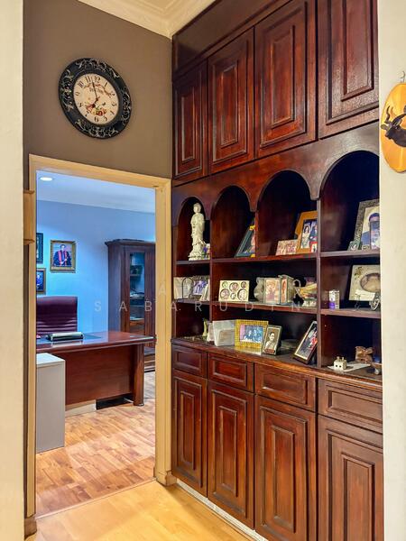 Untuk Dijual - Beautiful Victorian Design Bungalow @ Taman Pantai, Bangsar KL