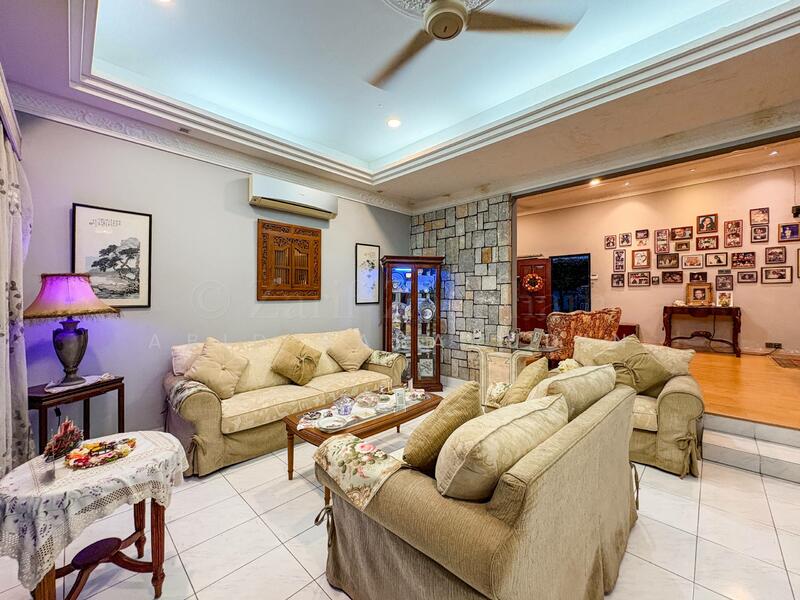 Untuk Dijual - Beautiful Victorian Design Bungalow @ Taman Pantai, Bangsar KL