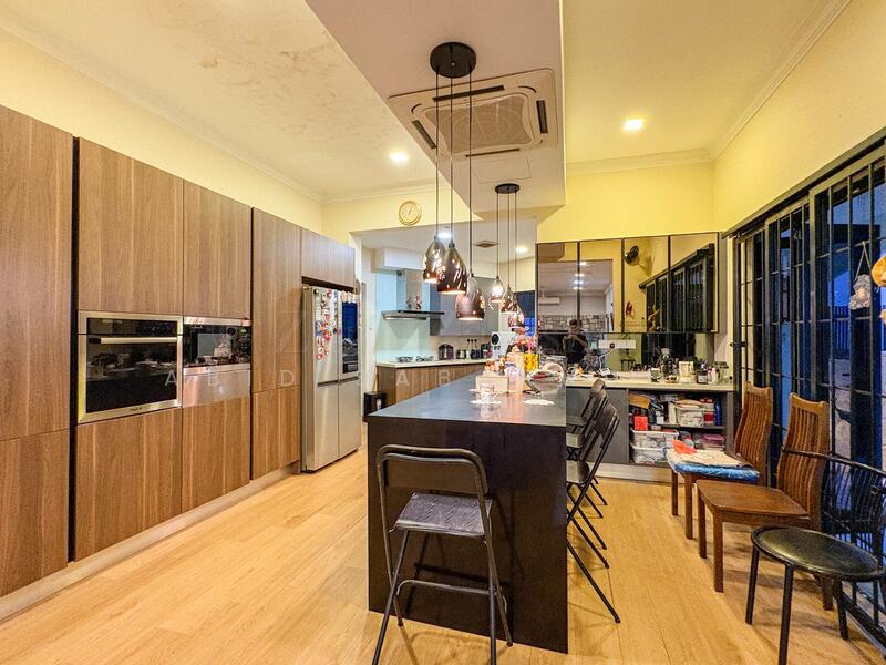 Untuk Dijual - Beautiful Victorian Design Bungalow @ Taman Pantai, Bangsar KL