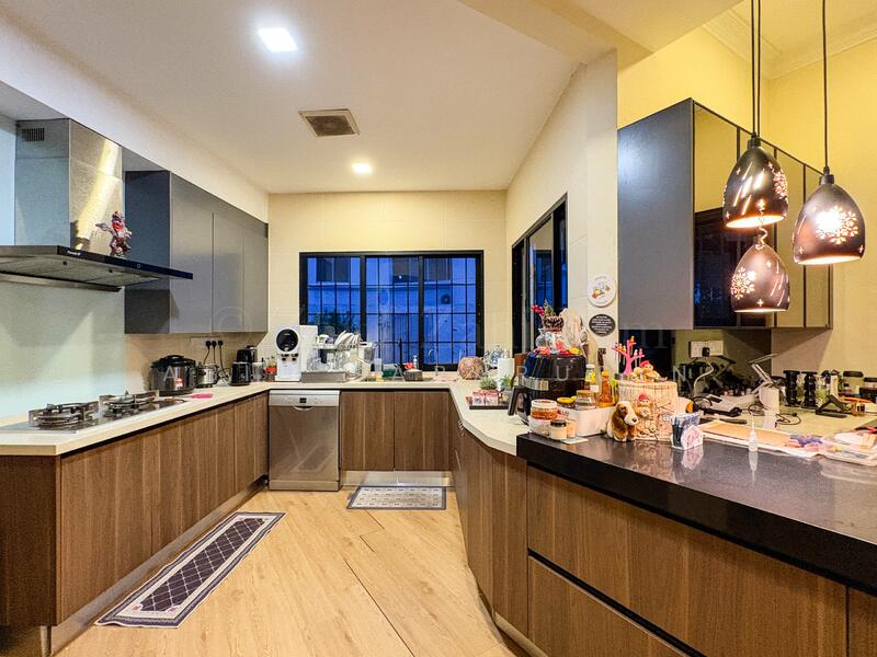 Untuk Dijual - Beautiful Victorian Design Bungalow @ Taman Pantai, Bangsar KL