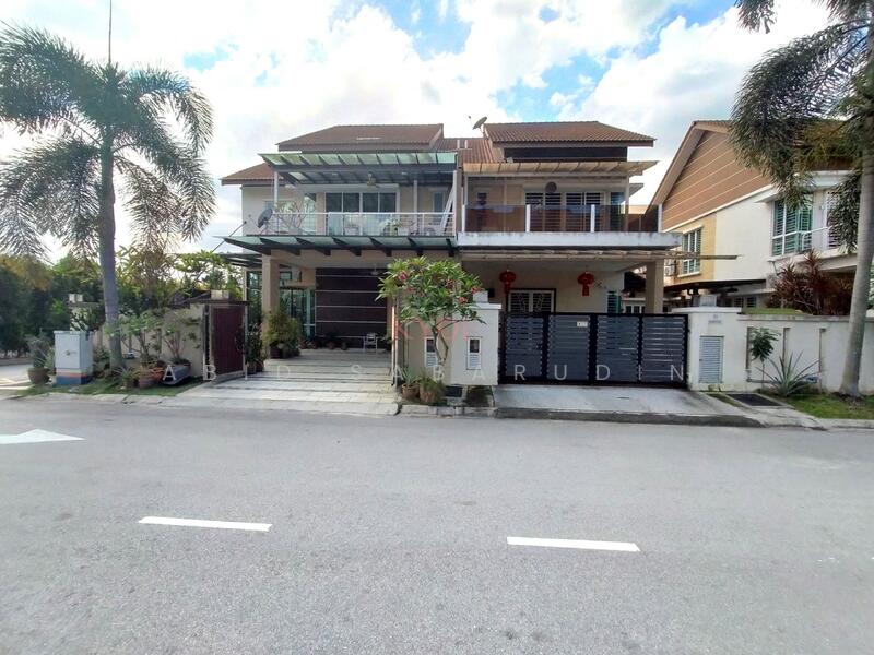 For Sale - Renovated 2.5 Corner Lot Semi-D @ Ampang Saujana, Ampang