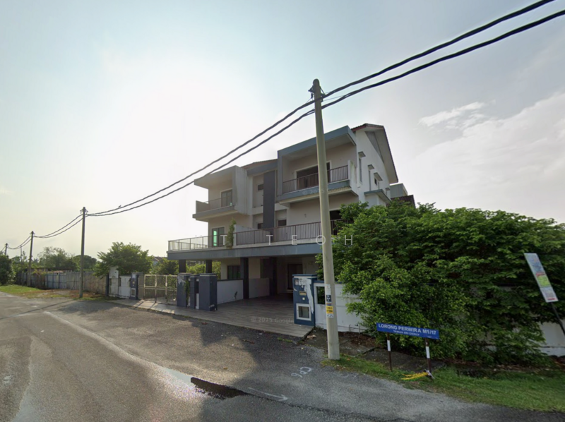 Untuk Dijual - Below Market Value; 2.5 Sty Semi-D House @ Taman Sri Cicely