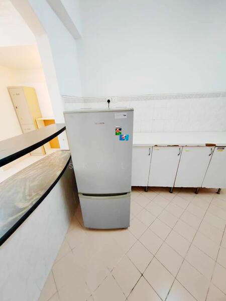 For Rent - Vista Komanwel C