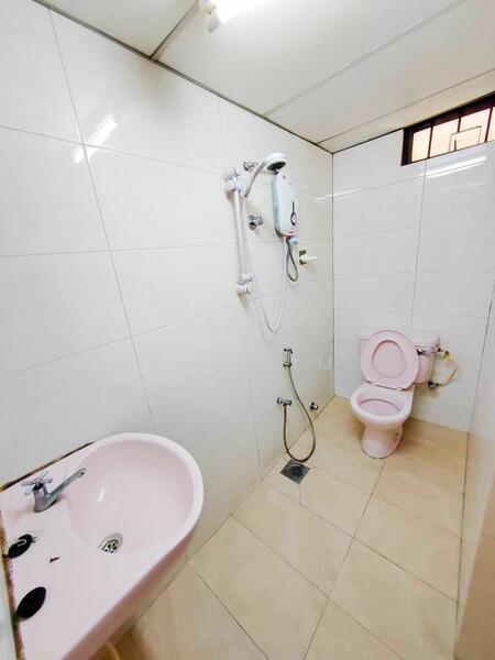 For Rent - Vista Komanwel C