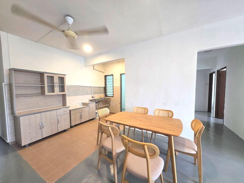 For Rent - Putra Permai Block B