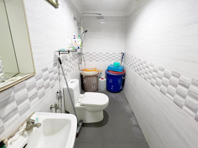 For Sale - Taman Tasik Tambahan