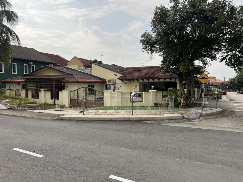 For Sale - Taman Tasik Tambahan