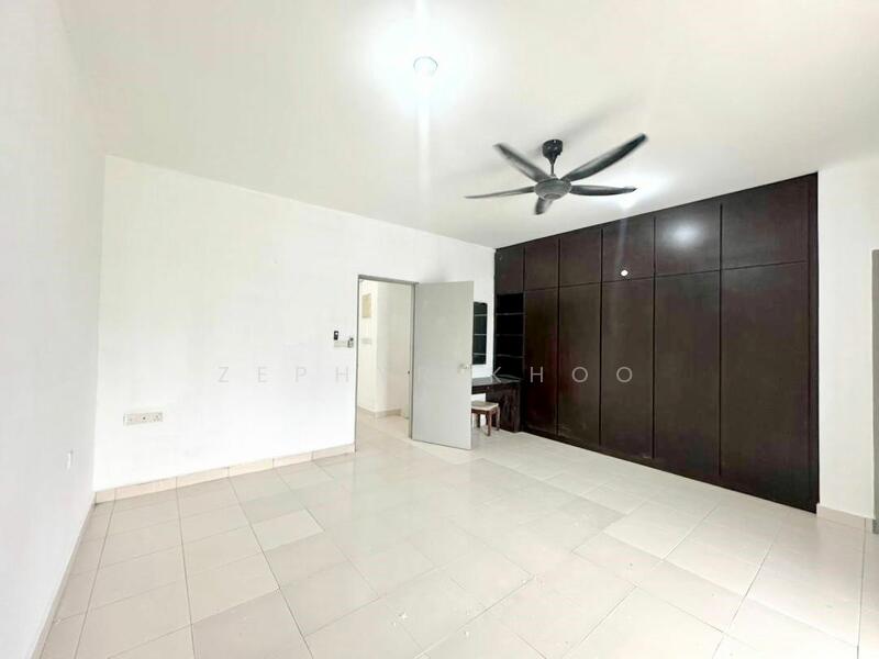 For Sale - Nusa Idaman Nusa Idamans