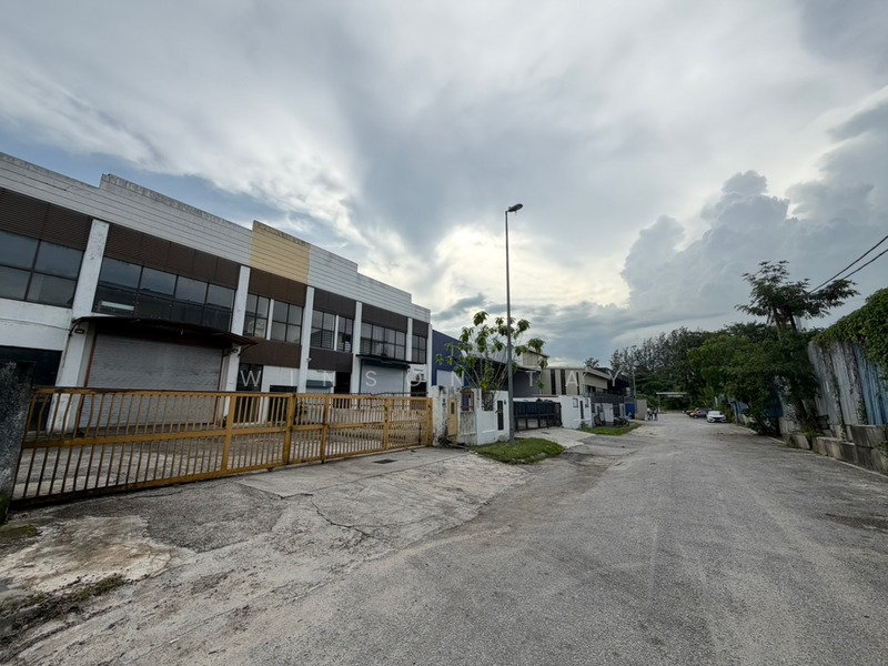 Untuk Disewa - Bandar Mahkota Cheras @ Kawasan Perindustrian Budiman 1.5 Storey Semi-D Factory