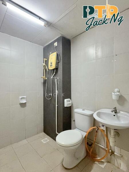 For Rent - Sea View Tower