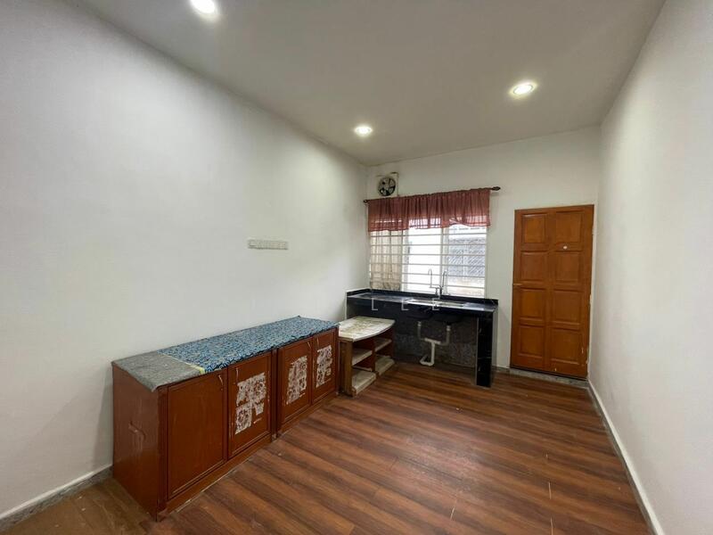 For Sale - 1-storey Terraced House at Kampung Jawa