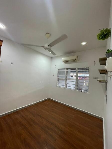 For Sale - 1-storey Terraced House at Kampung Jawa