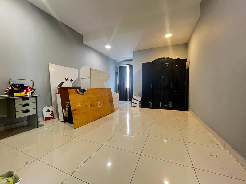 For Sale - D'Kayangan