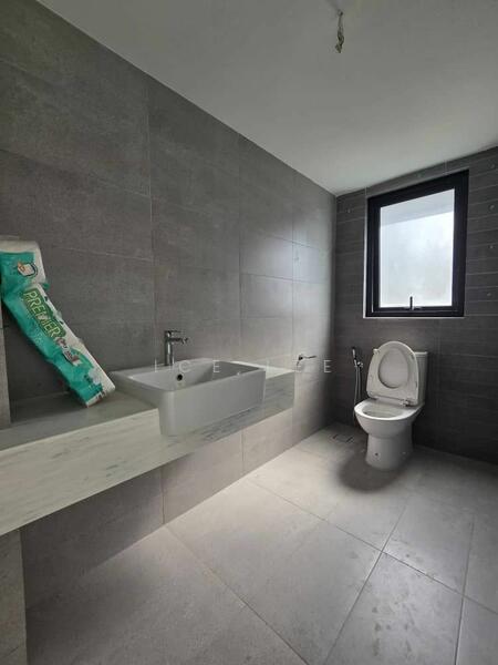 For Sale - Bungalow at Bandar Rimbayu