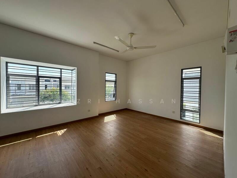 For Sale - Bandar Seri Coalfields