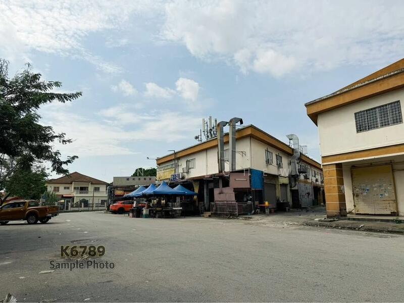 For Sale - Shop at Bandar Bukit Tinggi 2
