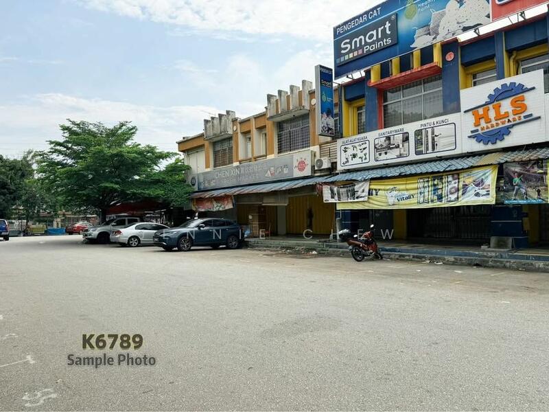 For Sale - Shop at Bandar Bukit Tinggi 2