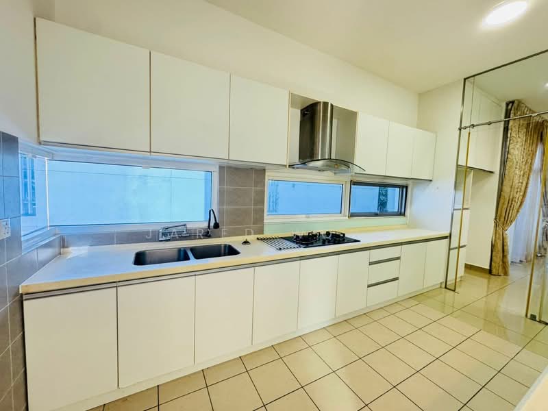 Semi-Detached House for Rent in Cyberjaya (Selangor) - Jared Wong - Kitchen - PropertyGuru.com.my