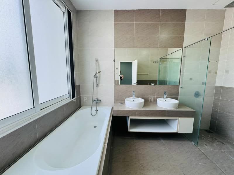 Semi-Detached House for Rent in Cyberjaya (Selangor) - Jared Wong - Bathroom - PropertyGuru.com.my