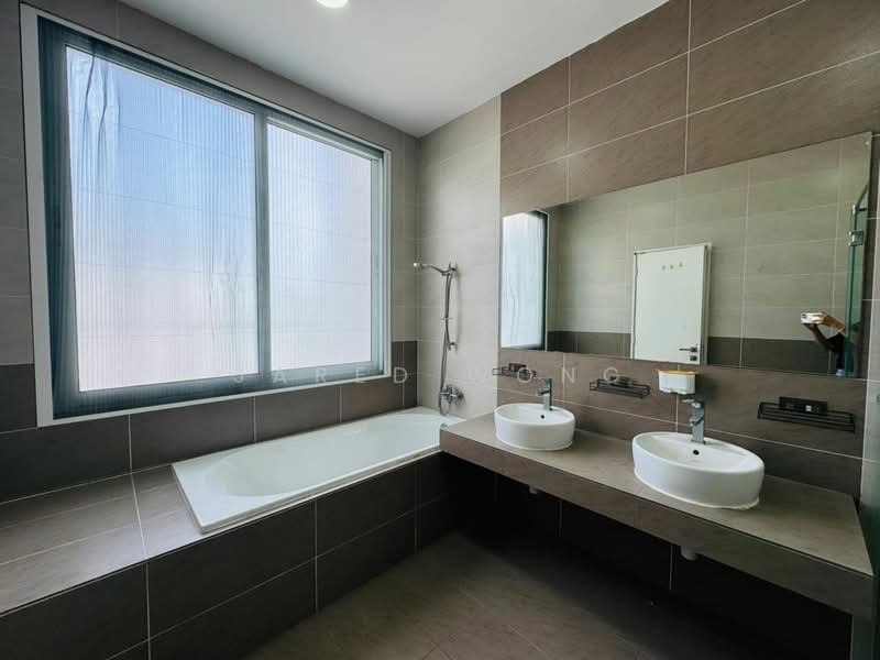 Semi-Detached House for Rent in Cyberjaya (Selangor) - Jared Wong - Bathroom - PropertyGuru.com.my