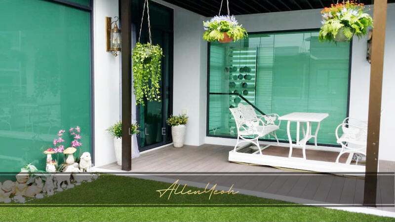 Untuk Dijual - The LIGHT COLLECTION I