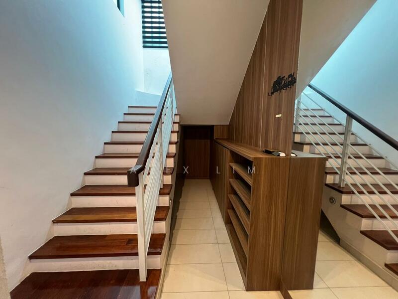 For Rent - The LIGHT COLLECTION I