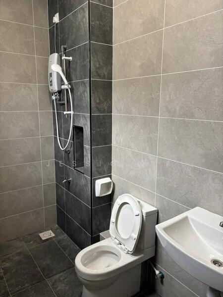 For Rent - Austin Duta