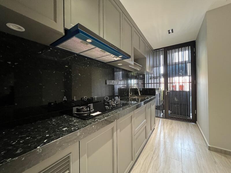 Untuk Dijual - Shorefront Residences