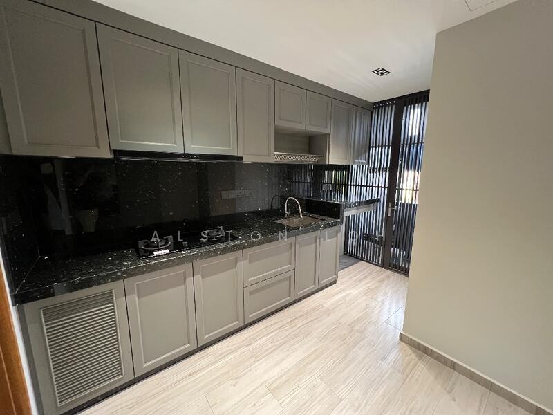 Untuk Dijual - Shorefront Residences