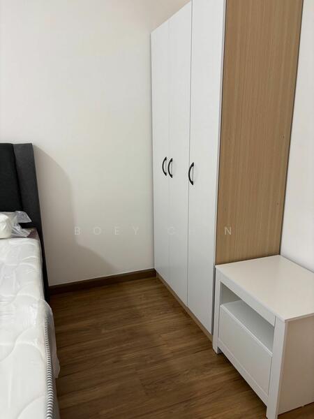 For Rent - Gravit8, Klang