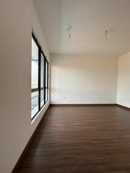 Untuk Disewa - Elsa, Bandar Bukit Raja