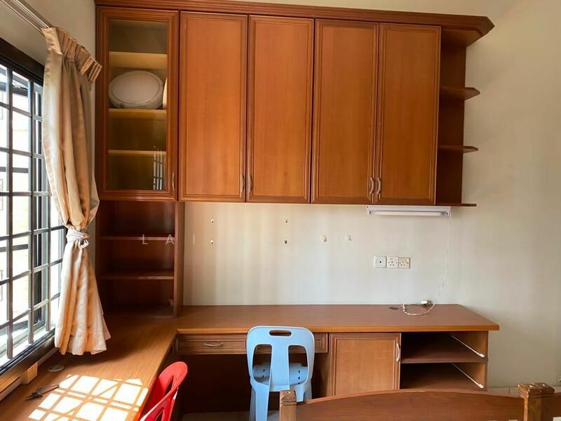 Untuk Disewa - Evergreen Park Scot Pine