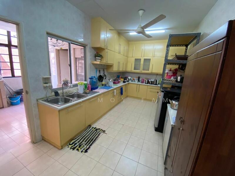 Untuk Disewa - Evergreen Park Scot Pine