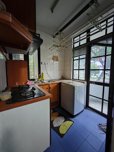 Untuk Disewa - The Club