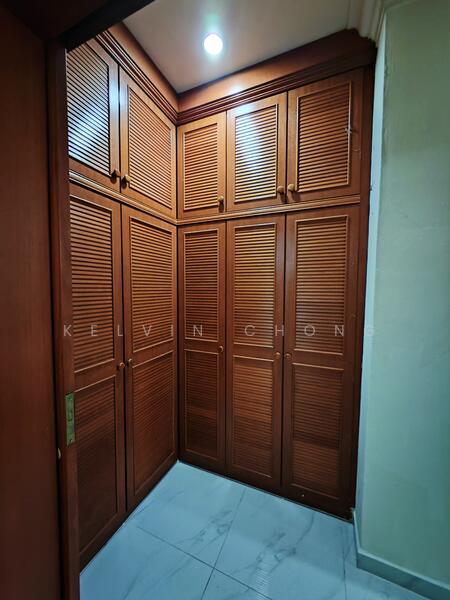 Untuk Disewa - The Club