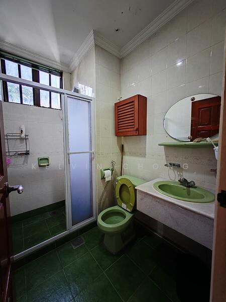 Untuk Disewa - The Club