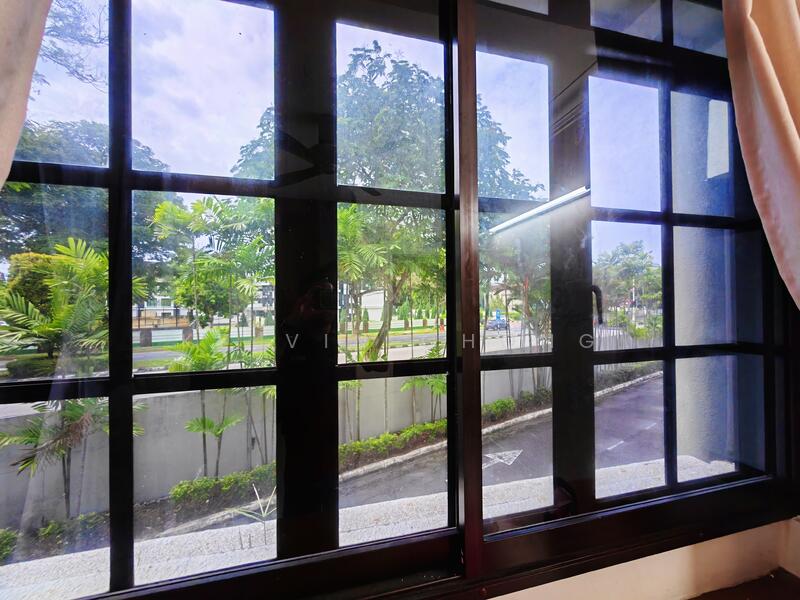 Untuk Disewa - The Club